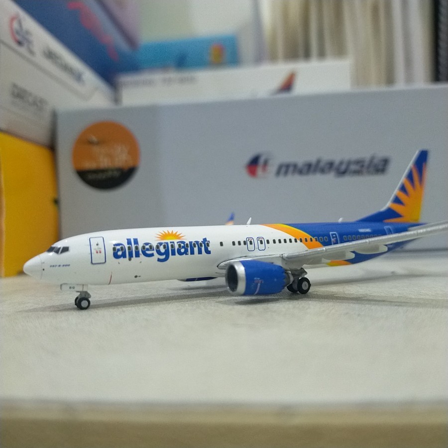 Allegiant Boeing 737 Max 8-200 N810MG Gemini Jets 1:400