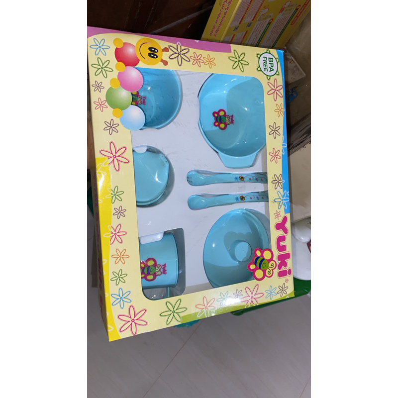 SET MAKAN YUKI