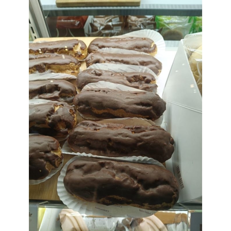 

chateraise eclair 1pcs kue sus