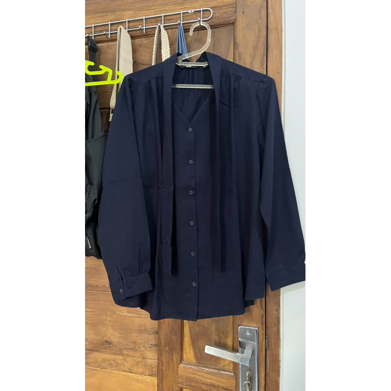 Preloved Kemeja Uniqlo Original (Pemakaian Pribadi)