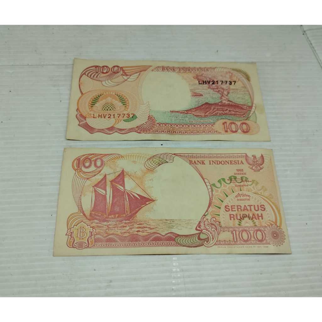 UANG KERTAS KUNO EMISI TAHUN 1992 PERAHU PINISI RP. 100 (SERATUS RUPIAH)