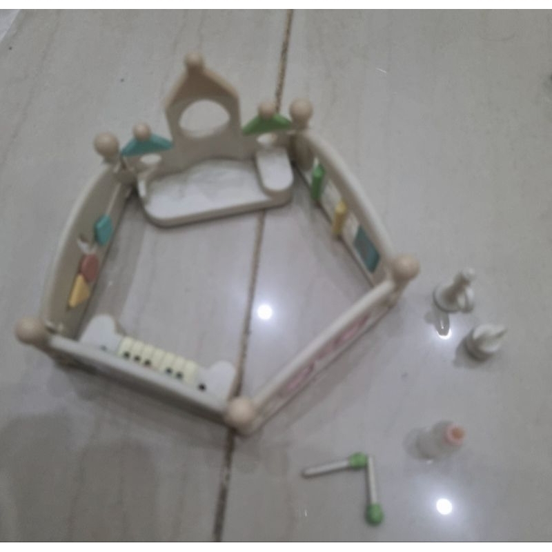 preloved Sylvanian Family: PlayPen