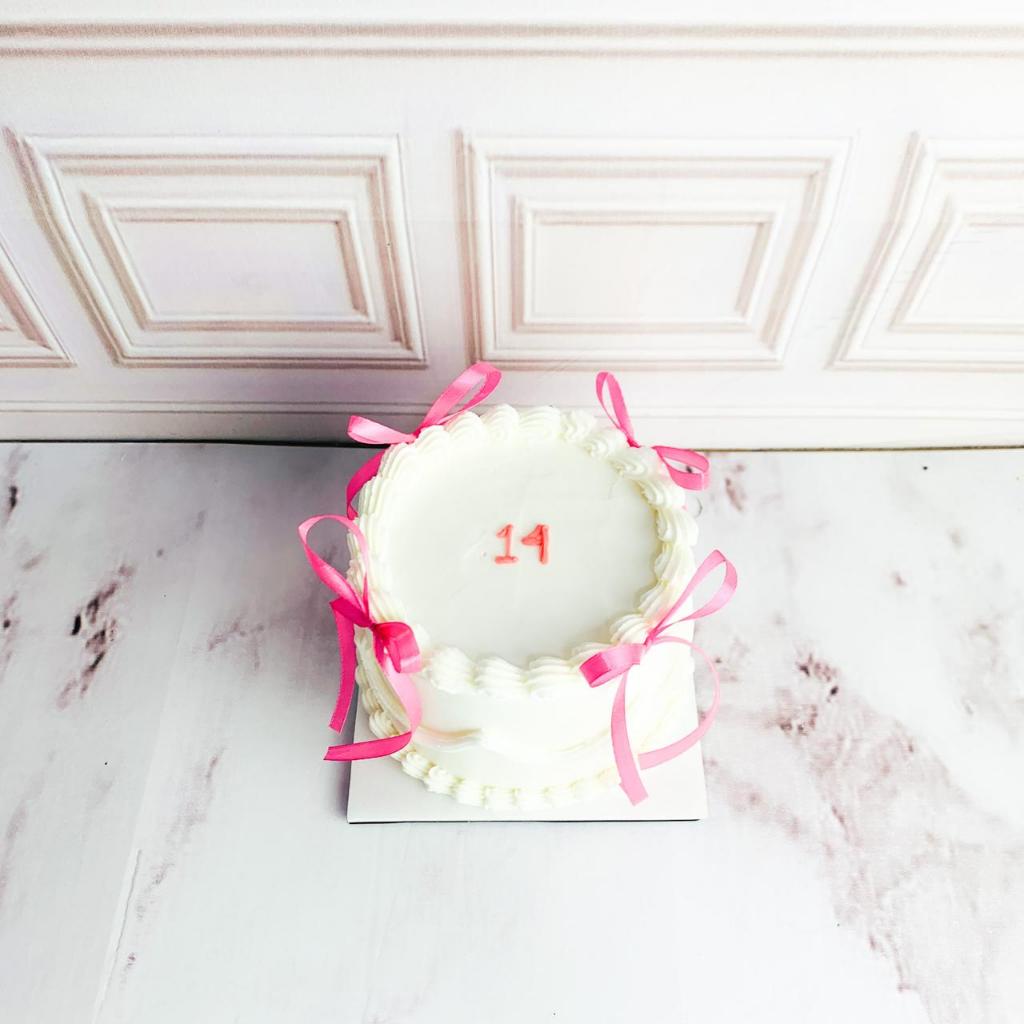 

Kue ulang tahun/Mini cake ribbon/Kue Birthday Jakarta