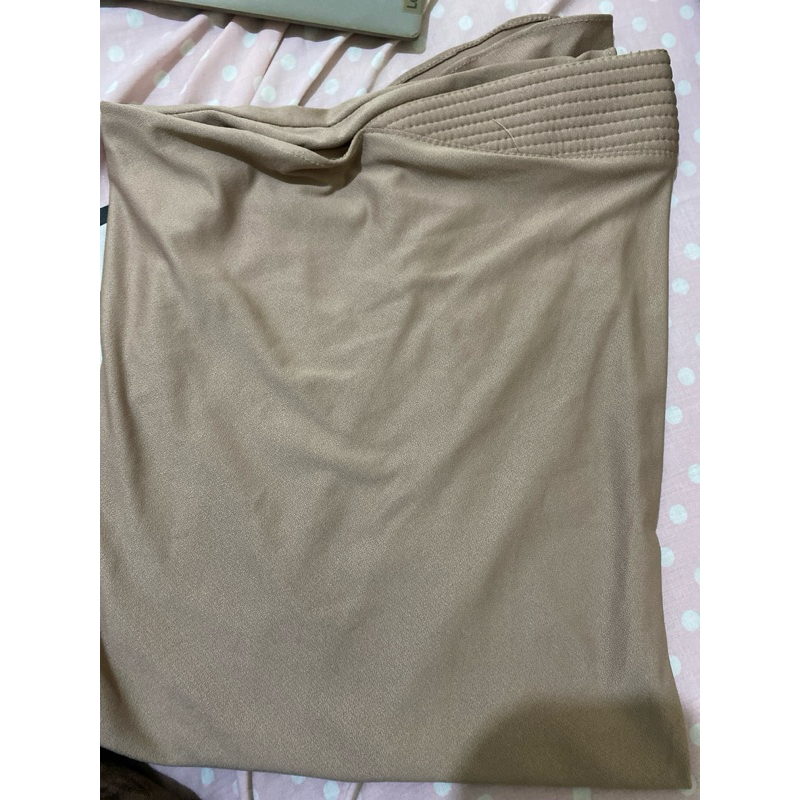 bergo coklat