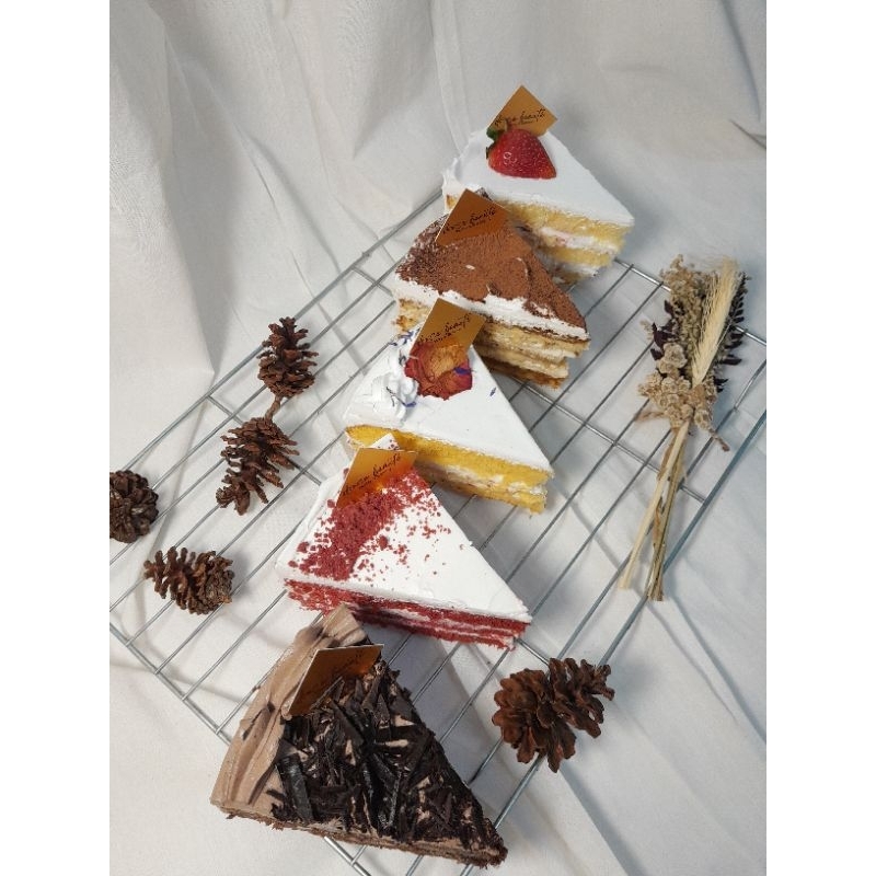 

Slice Cake Premium