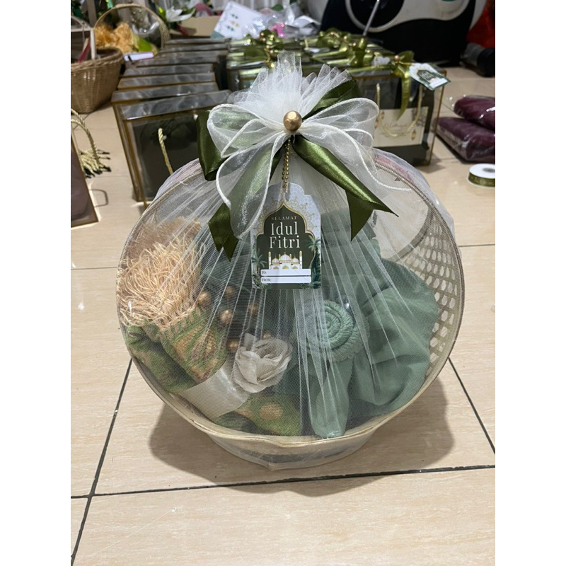 HAMPERS MUKENA SET SESERAHAN KADO WEDDING / HAMPERS ALAT SHOLAT MUKENA KADO PACAR / HADIAH SESERAHAN