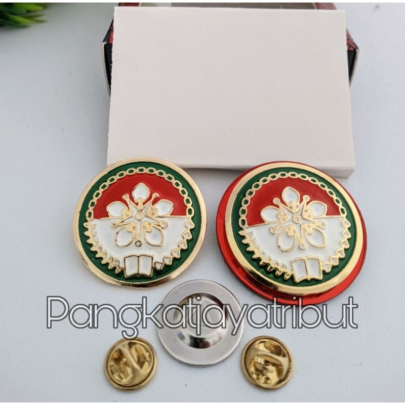 PIN DHARMA WANITA PERSATUAN LENCANA DHARMA WANITA TIMBUL