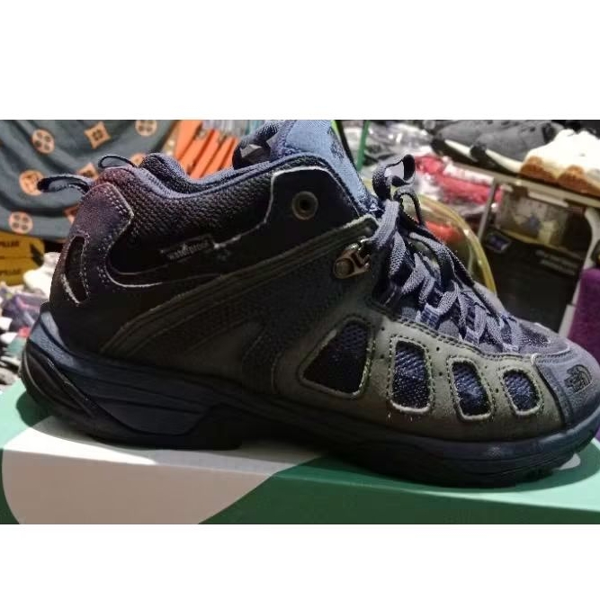 TNF SEPATU OUTDOOR