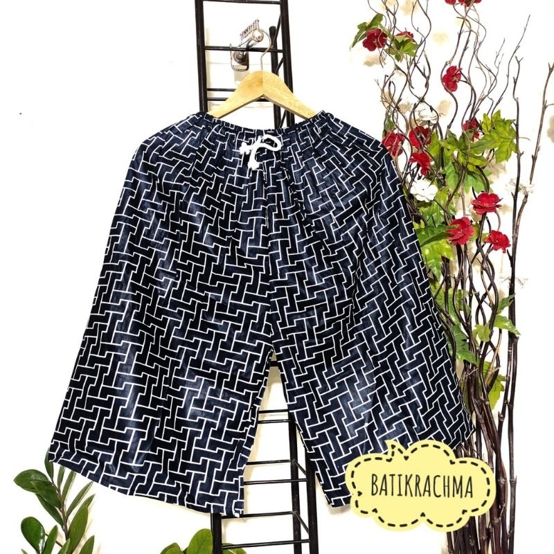 Celana Pendek 3/4 Celana Pendek Bawah Lutut