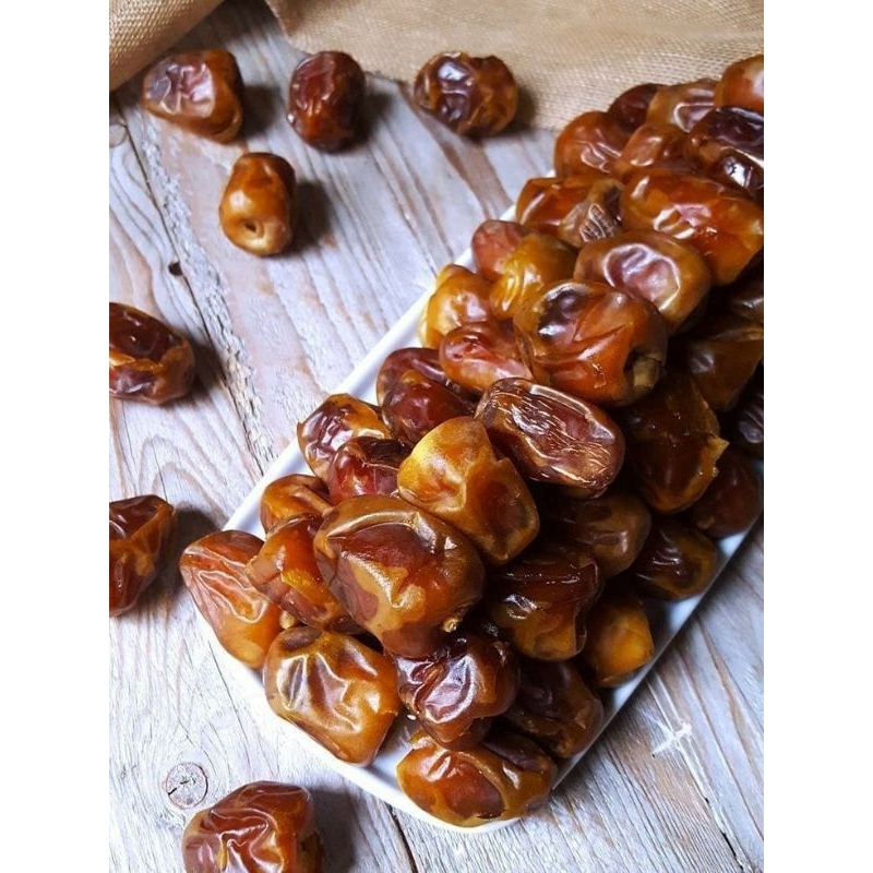 

PREMIUM DATES (Kurma Premium) 1 Kg