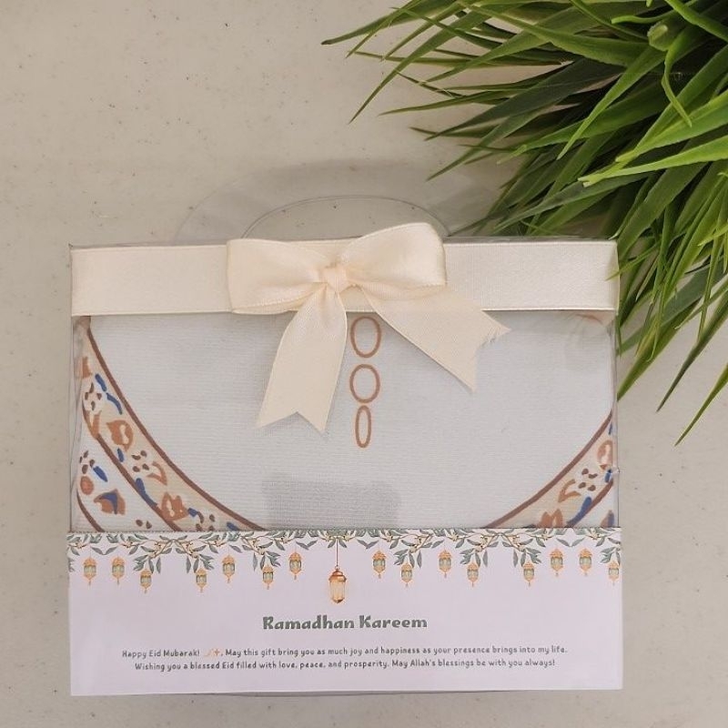 souvenir sajadah suede midi idul fitri, kemasan box mika jinjing untuk haji umroh, tahlilan, tasyaku