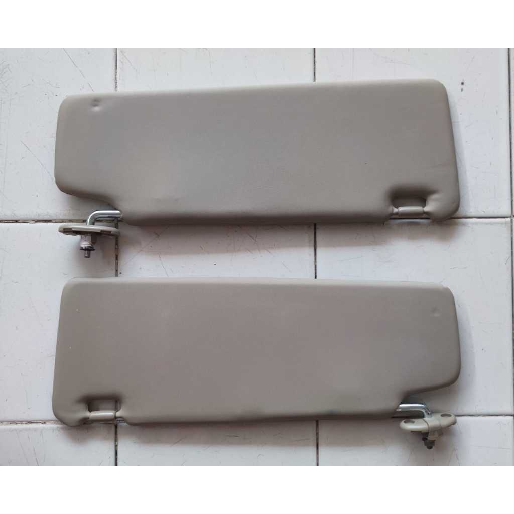 Diskont Sunvisor Atau Tahanan Matahari Cream Brio/Mobilio
