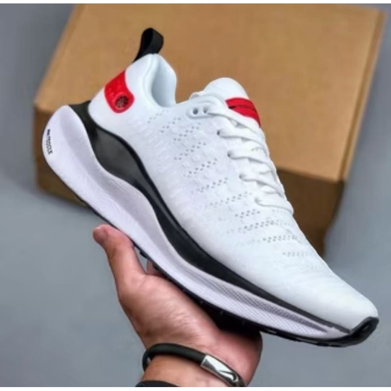 sepatu running pria wanita putih merah
