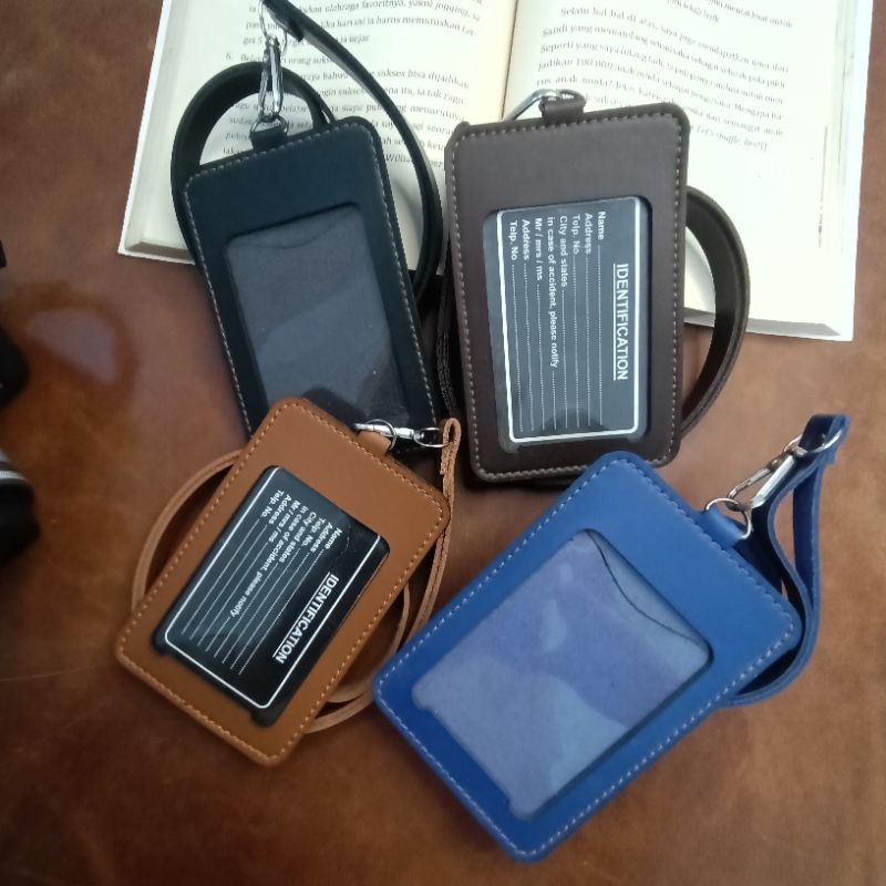 

LANYARD/NAME TAG/ ID CARD KULIT 2 SLOT KARTU