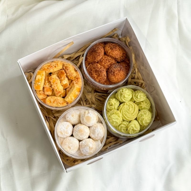 

HAMPERS LEBARAN KUE KERING