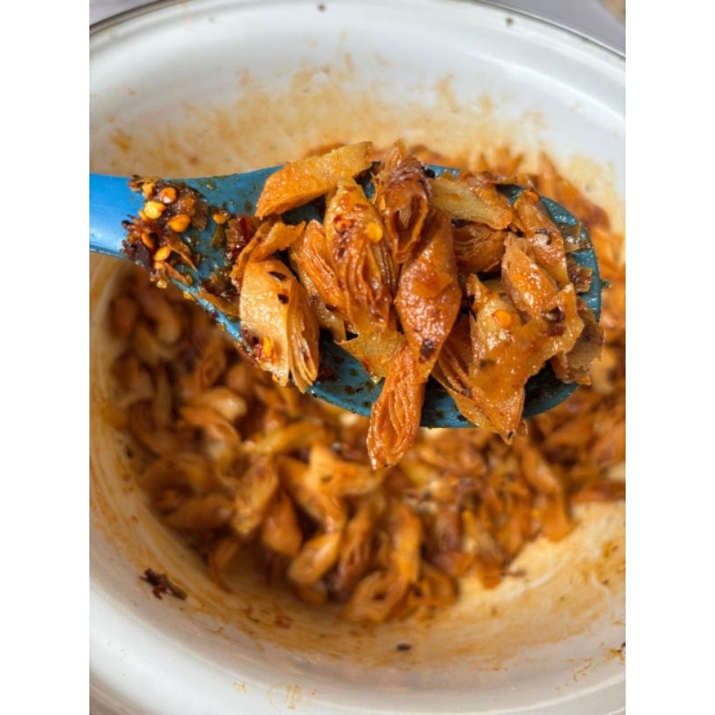 

Lumpia Kering Pedas Gurih 500 gram