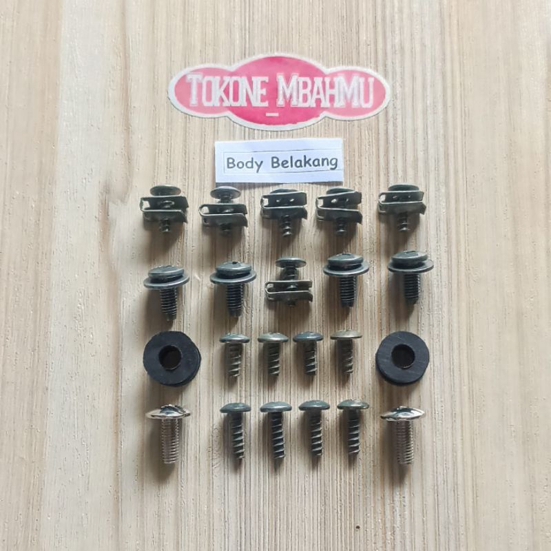 Baut Cover Body Bodi Belakang Yamaha Vega R Lama / Old Karbu Karburator
