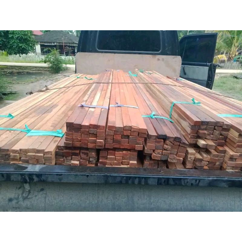 reng kayu Ulin/stik/Lis ukuran 1CmX2Cm panjang 1 meter
