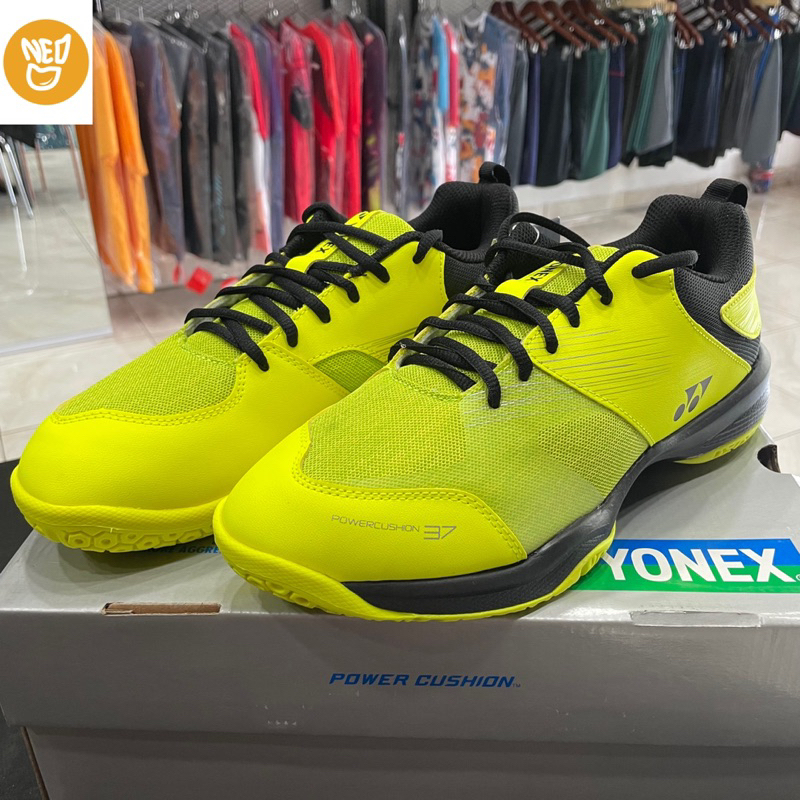 Sepatu Bulutangkis Yonex Power Cushion SHB 37 EX