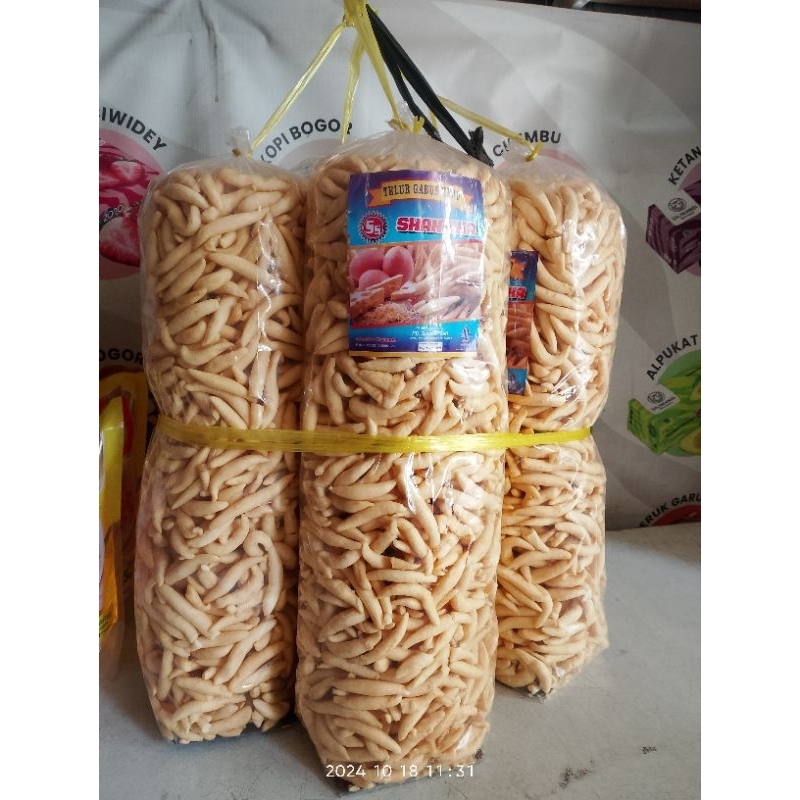 

1pack kue kering gabus keju