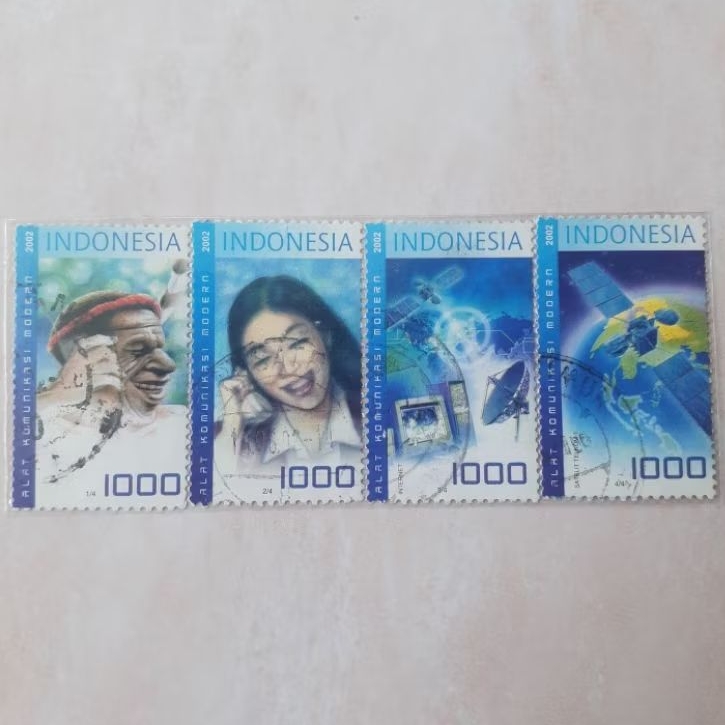 

(A) Perangko Indonesia Alat Komunikasi Modern Tahun 2002 set lengkap - 4pcs