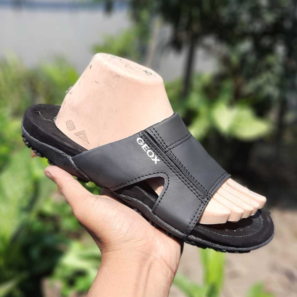 sandal slip on geox kulit / sendal slop geox pria