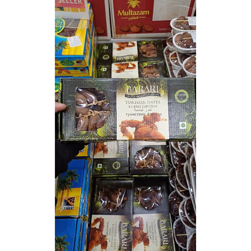 

Kurma Tunisia Tangkai Barari kemasan 500gram @65.000