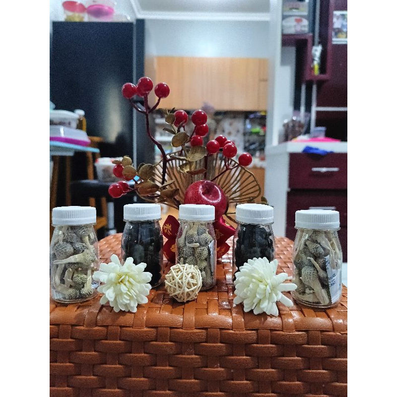 Empot ayam hitam dan putih utuh isi ± 50 Butir