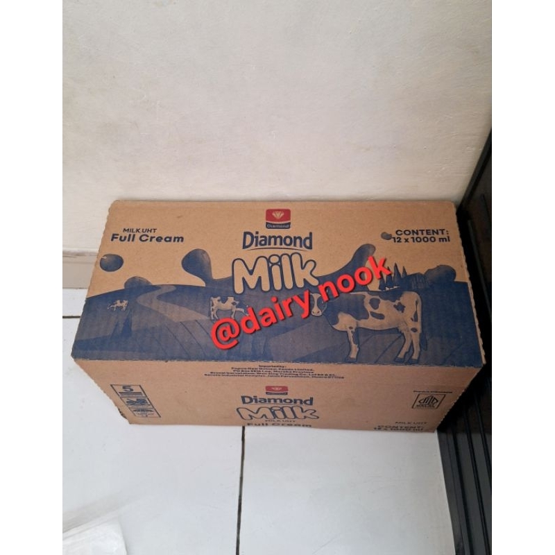 

Diamond Susu UHT 1L Full Cream Cair 1 Liter 1000ml 1 dus 1 karton