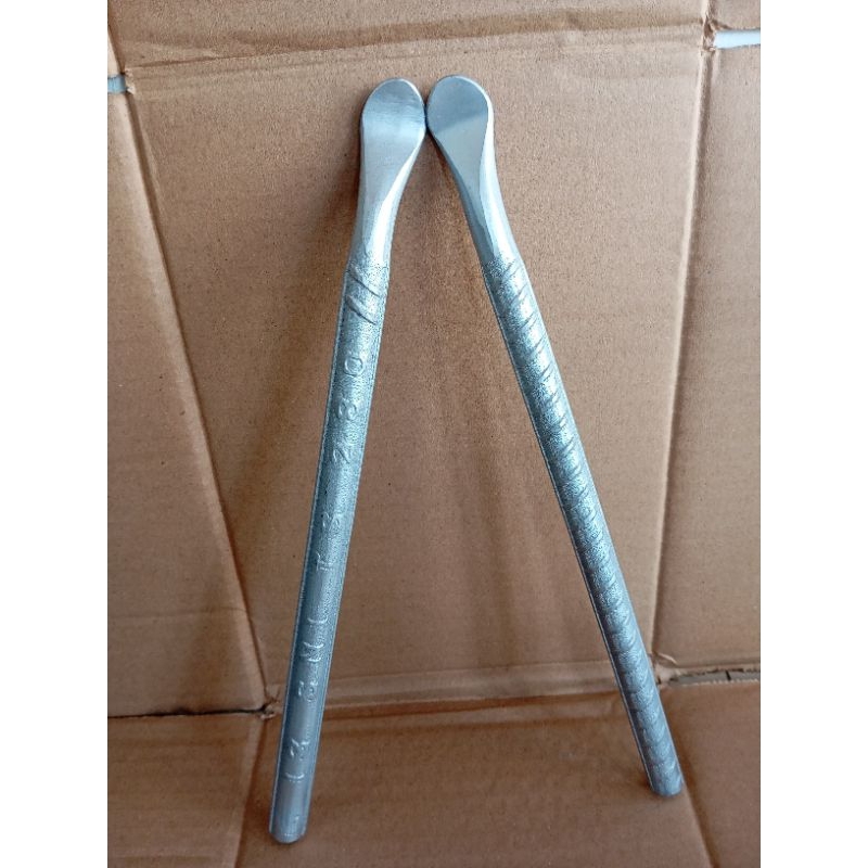 Cukit Ban Motor Bahan Ulir 13 mm 2 Biji