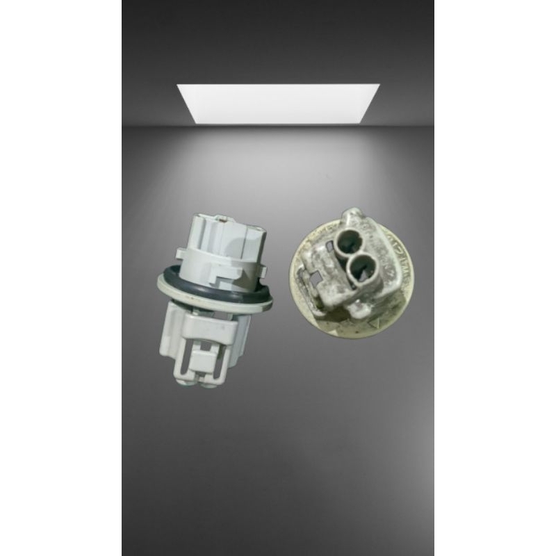 Soket socket fitting lampu sen depan Toyota Avanza new original