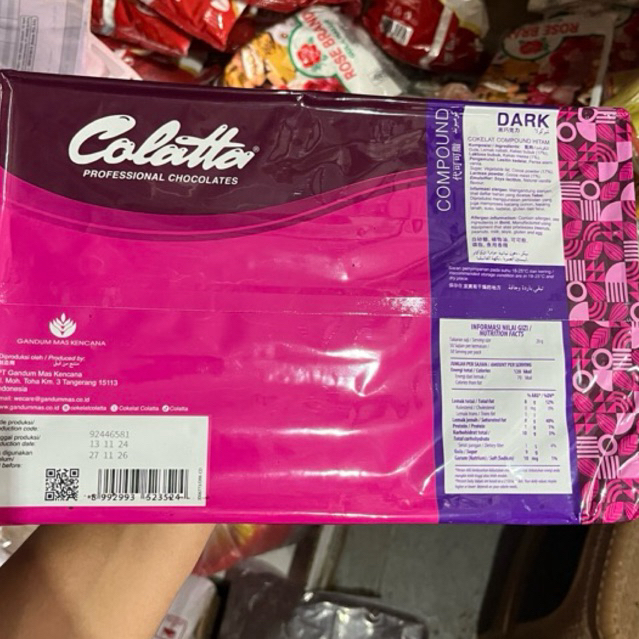 

Coklat batang “Dark Colatta”