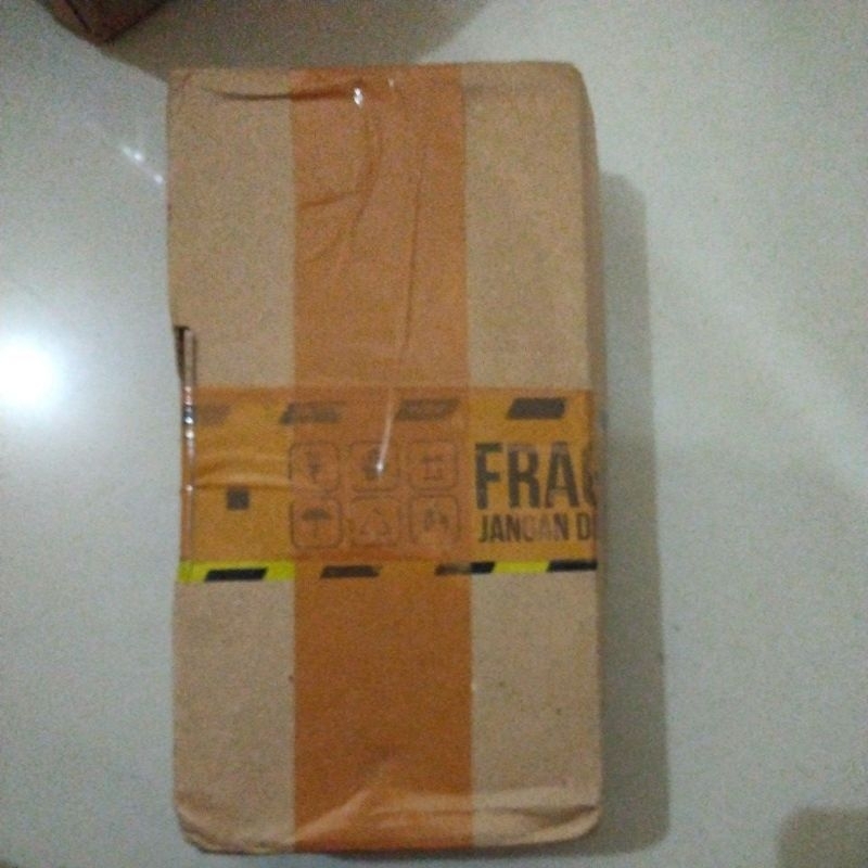 kotak kardus kecil