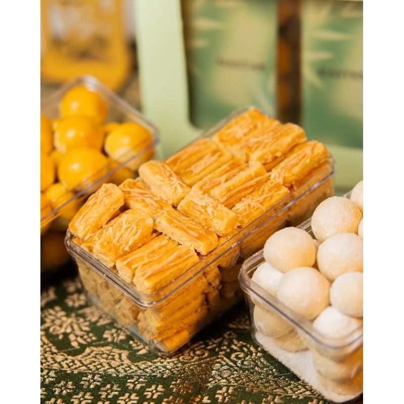 

Premium Kastengel - Kue Kering Hampers Lebaran