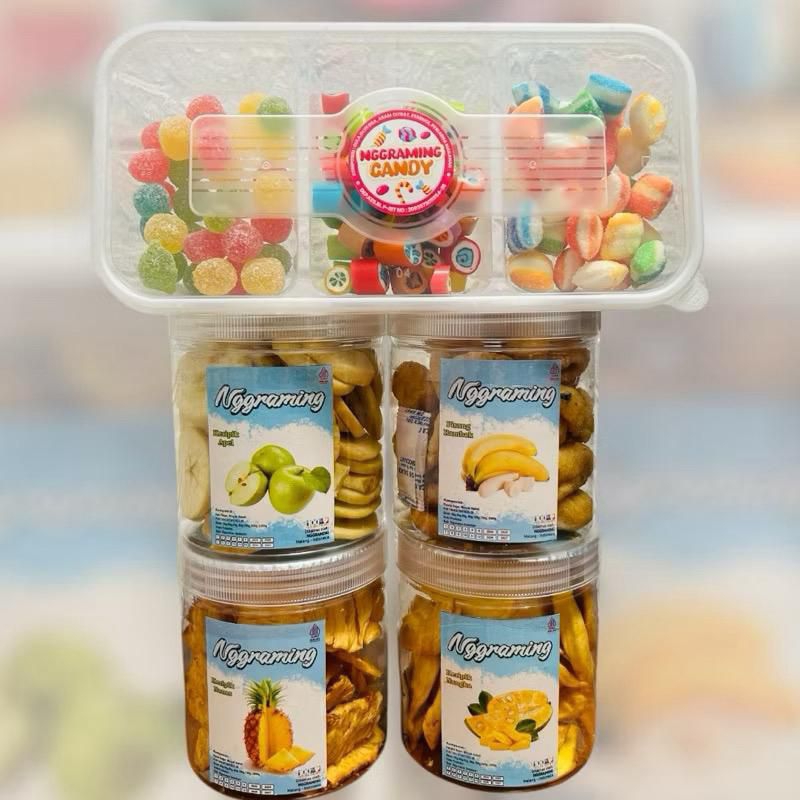 

paket HAMPERS 4 TOPLES KERIPIK BUAH 1 Toples permen 3 sekat