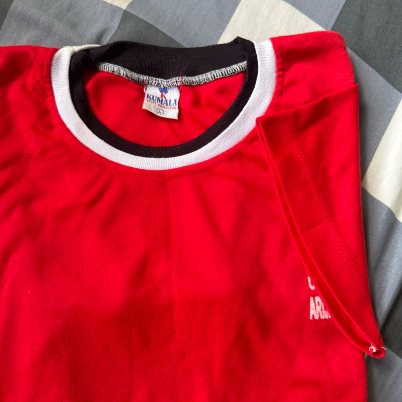 [ thrift ] Kemeja atasan olahraga merah red list black white training sport baju spandex cotton hita