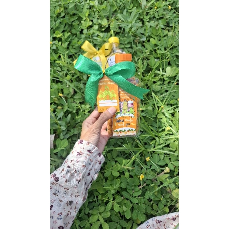

Hamper Lebaran Idul Fitri Snack Botol Kacang Jagung
