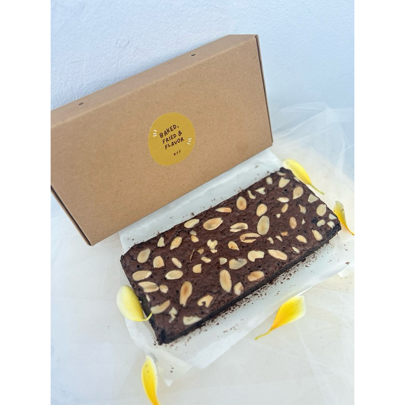 

Fudgy Brownies Almond