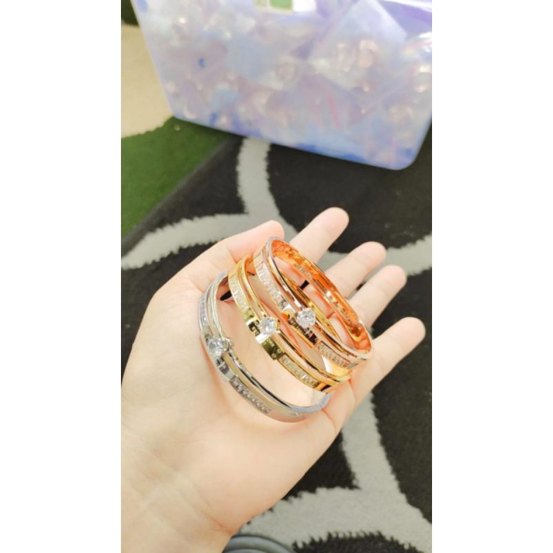 gelang mata satu titanium