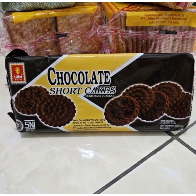 

UBM Biscuits Chocolate Shortcake 225g