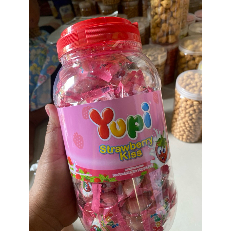 

yupi toples isi 6