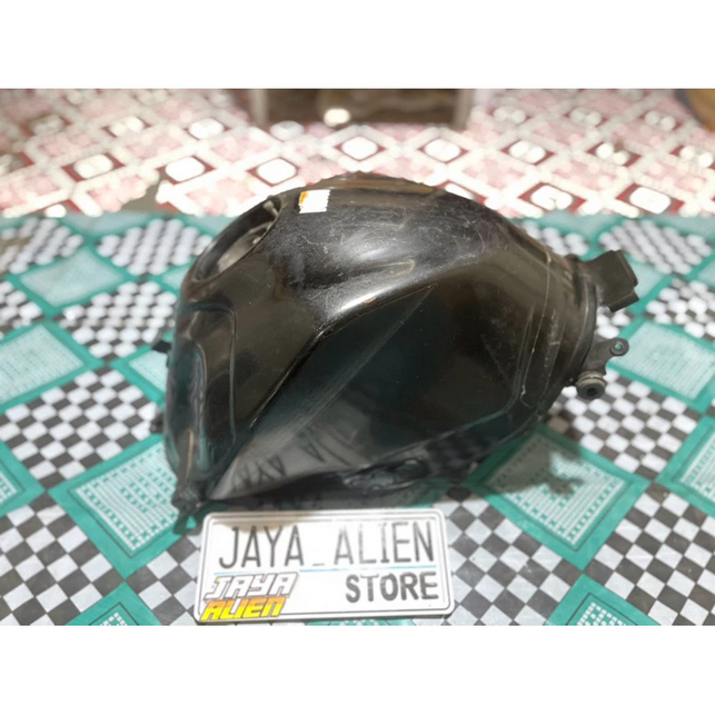 Tangki Tengki Motor Vixion New Nvl Original Copotan -Warna Hitam
