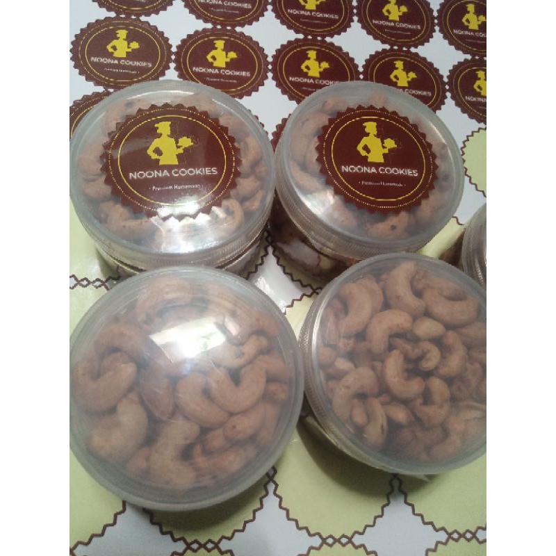 

Kacang Mede Goreng