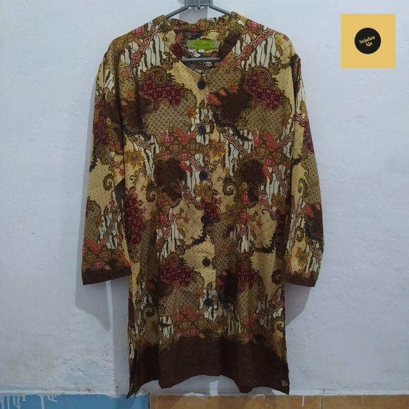 KEMEJA LENGAN PANJANG MOTIF BATIK COKLAT WANITA