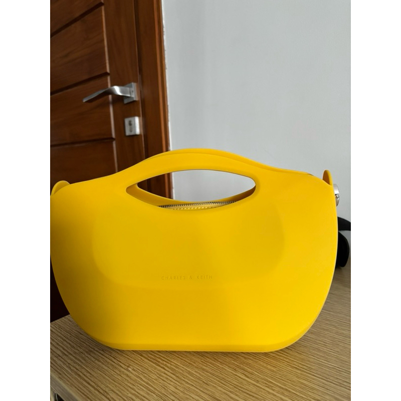 preloved charles and keith bag