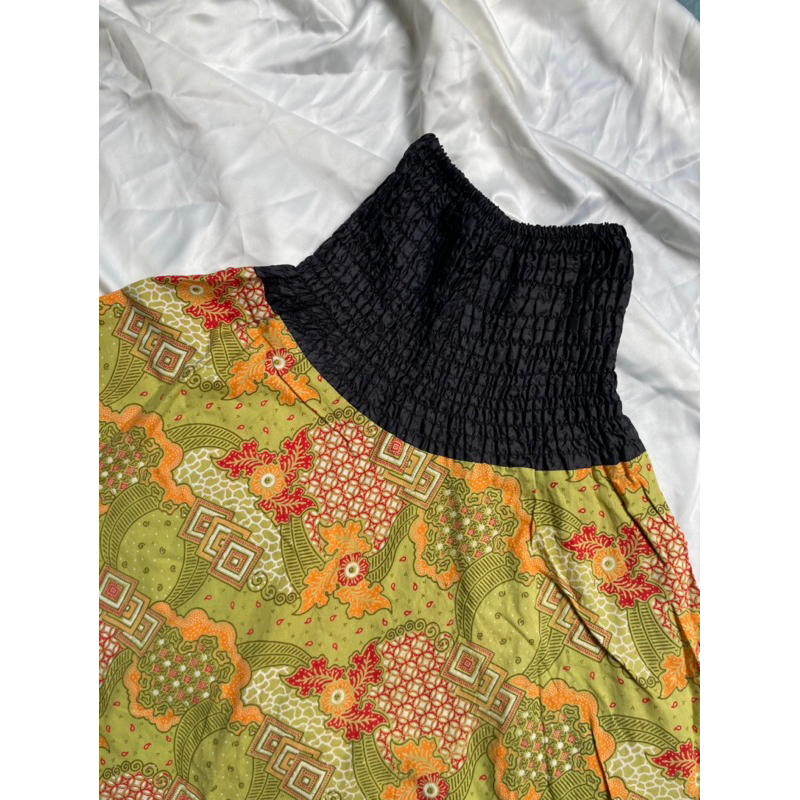 ROK BATIK HIJAU CANTIK