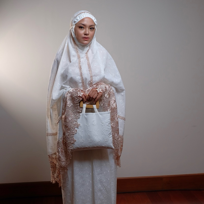 Luxe Embroidered Paris Katun Mukena (Mukena Paris Katun Bordir Double Renda) - Premium Series by Ecl