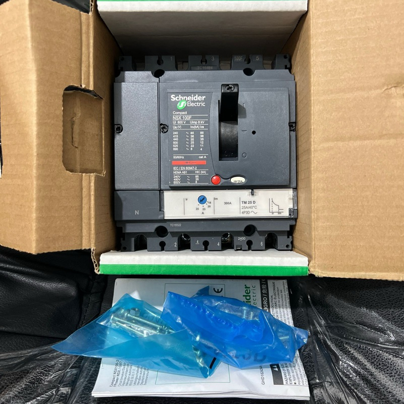 MCCB NSX100F 4P 25A LV429646 Schneider Original