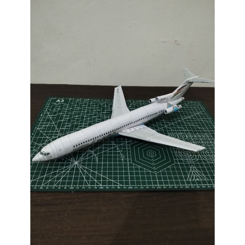 Papercraft Boeing 727 Palestinian Airlines - Model Pesawat Kertas yang Unik dan Detil