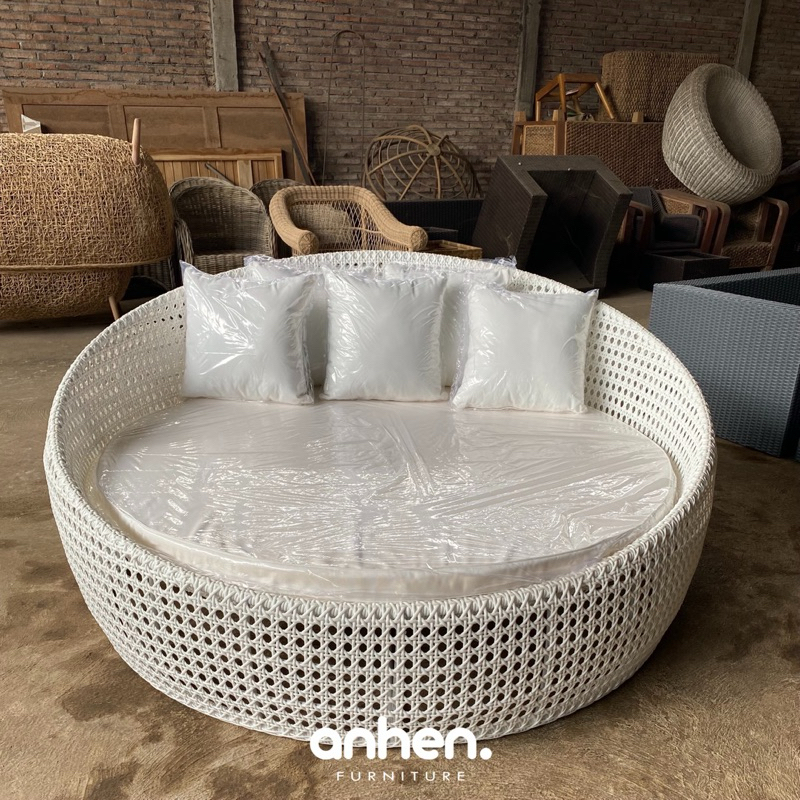 Daybed Rotan Sintetis Premium / Sofa Bed Outdoor / Sofa Santai Rotan Sintetis